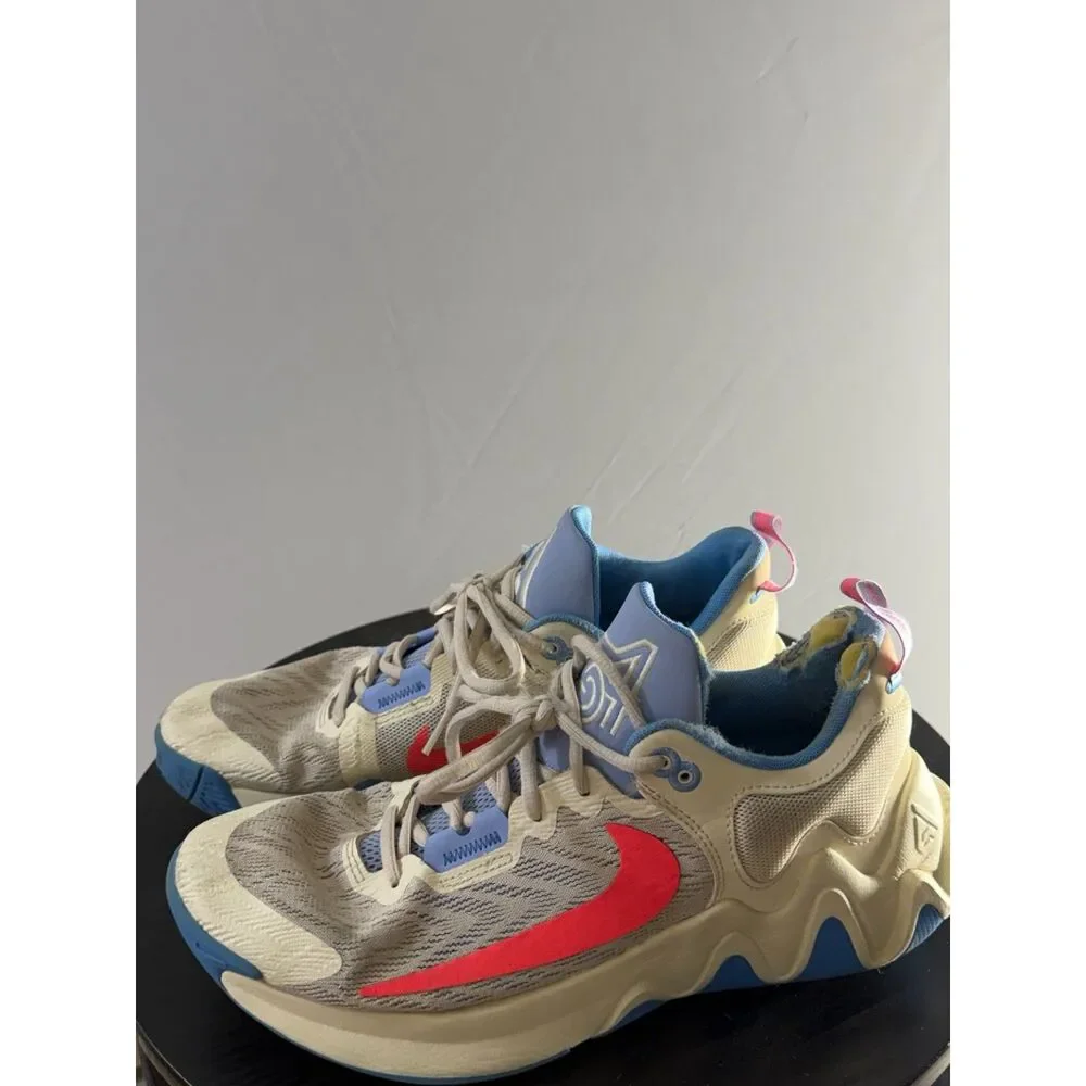 Nike Giannis Immortality 2 Women’s 11 Men’s 9.5 Sail Rattan Basketball Shoes